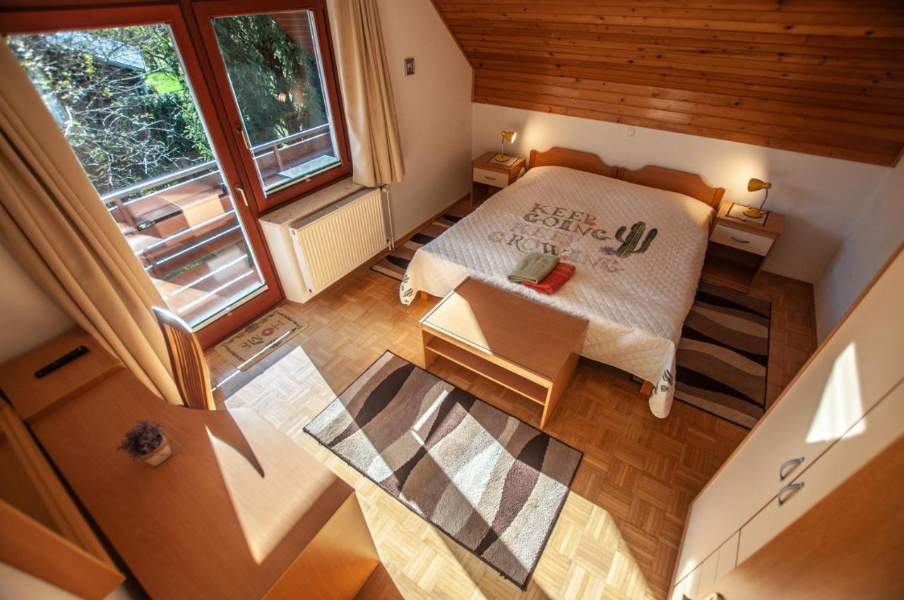 Guest House Alenka Бохин Екстериор снимка