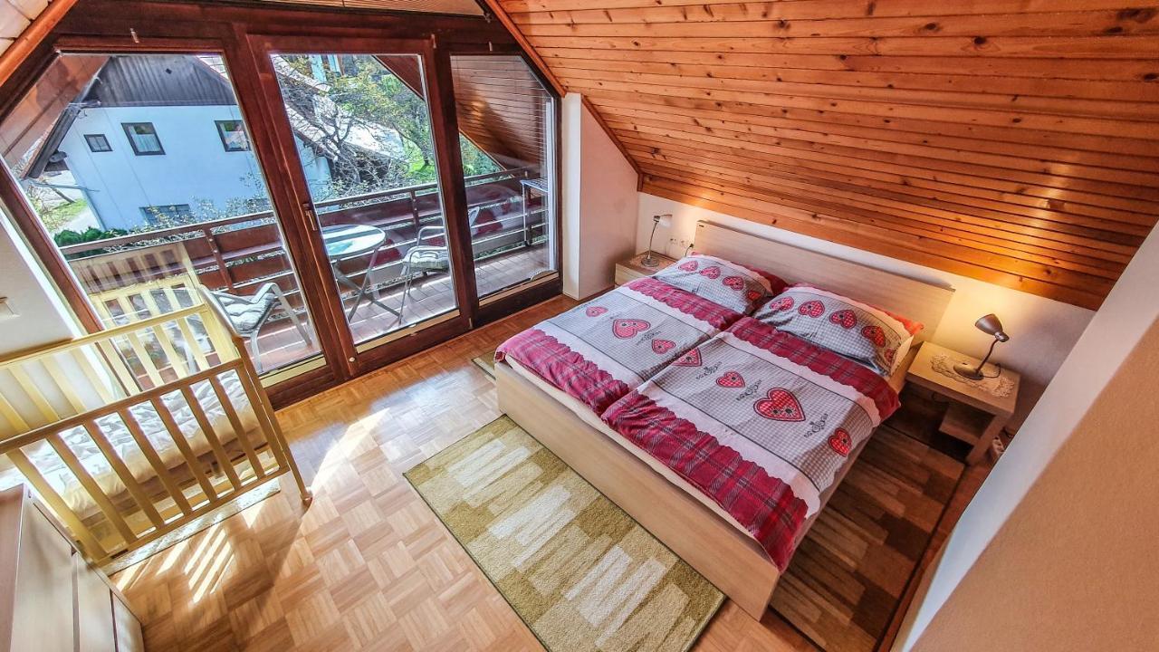 Guest House Alenka Бохин Екстериор снимка