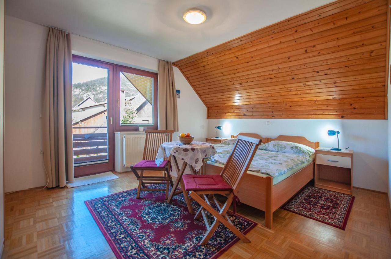 Guest House Alenka Бохин Екстериор снимка