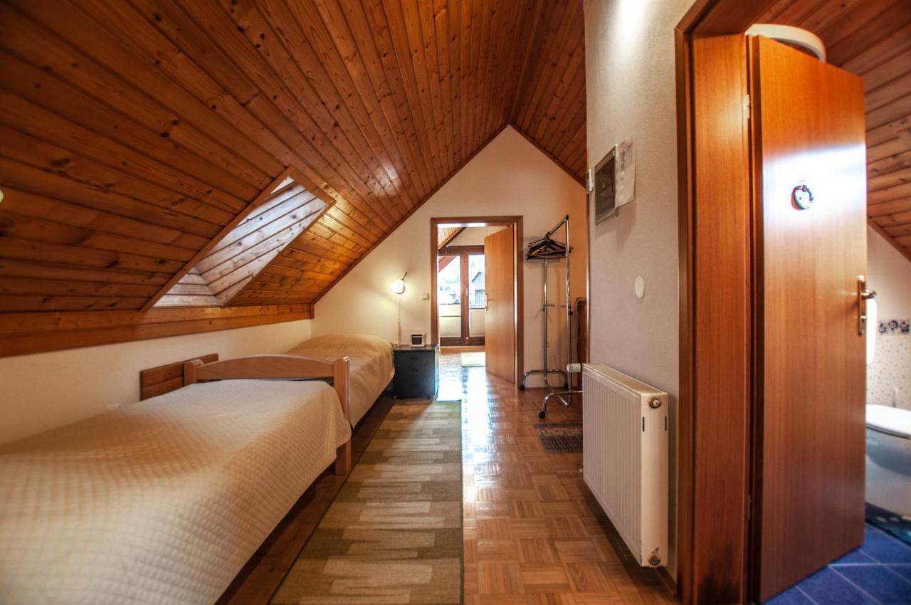 Guest House Alenka Бохин Екстериор снимка