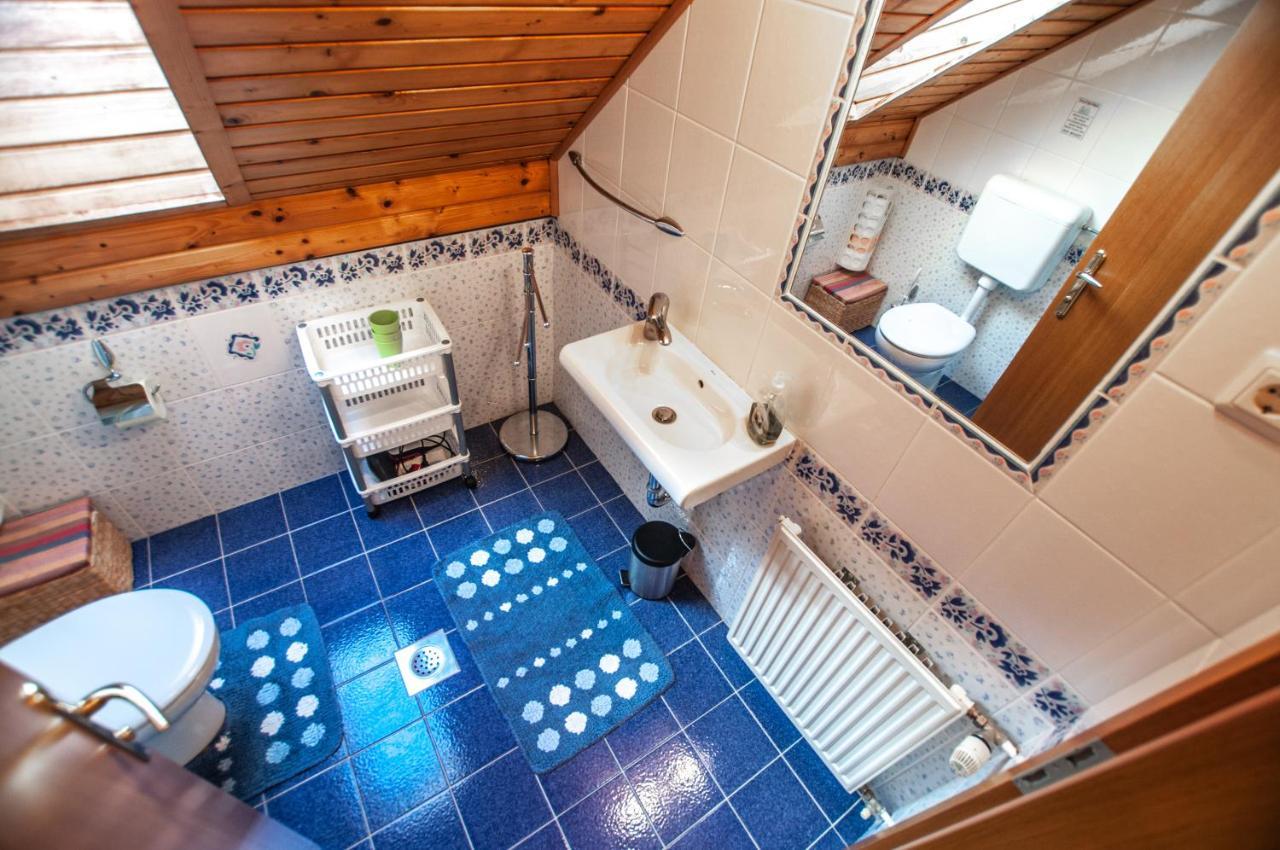 Guest House Alenka Бохин Екстериор снимка